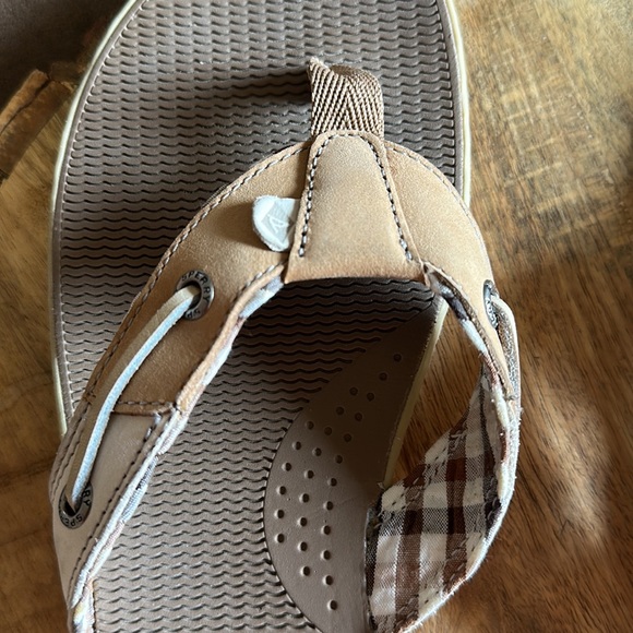 Sperry Top-Sider Flip Flop Sandals - Picture 6 of 12
